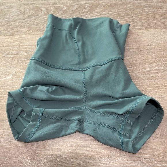 Lululemon shorts - Picture 3 of 4